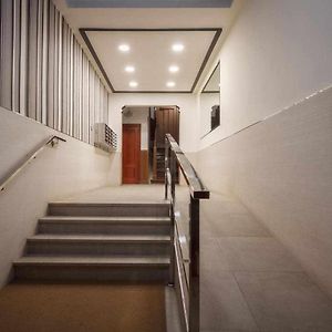 Estrena Glamour Y Guggenheim